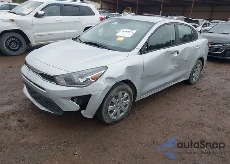 2022 Kia Rio Lx z USA, uszkodzony, nr VIN 3KPA24AD7NE434079
